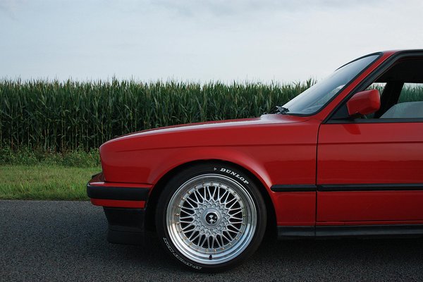 What are the best practices for recycling vehicles at the end of their life cycle in the UK?